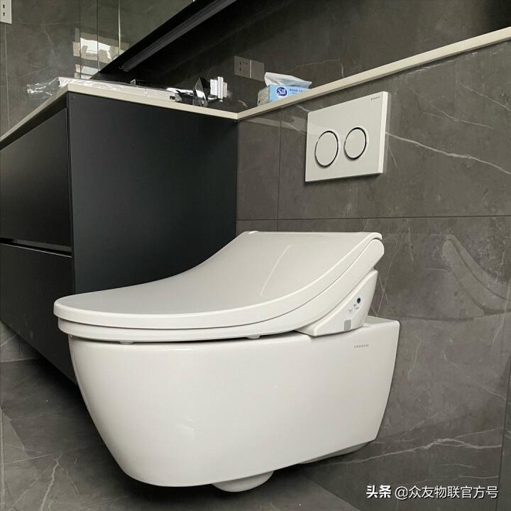 清洗烘干一气呵成，松下智能马桶盖舒适卫生