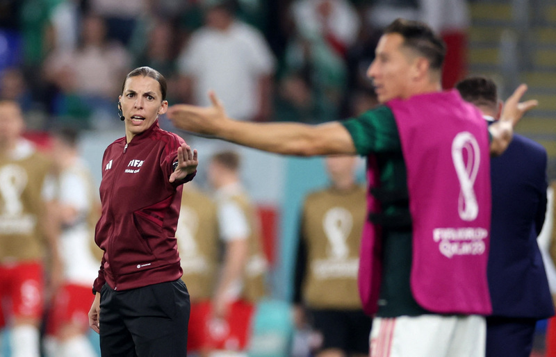 亚洲杯首位女主裁,男足世界杯迎首位女主裁