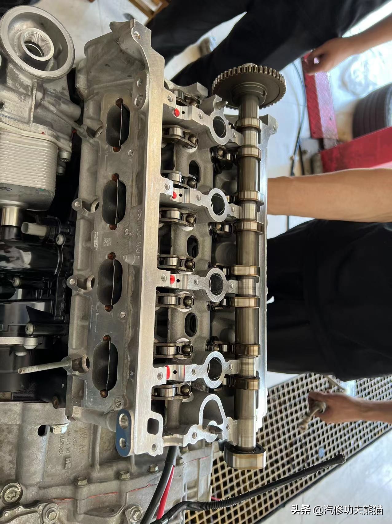 严谨的德国工人钣金修复,严谨的德国师傅修复事故车