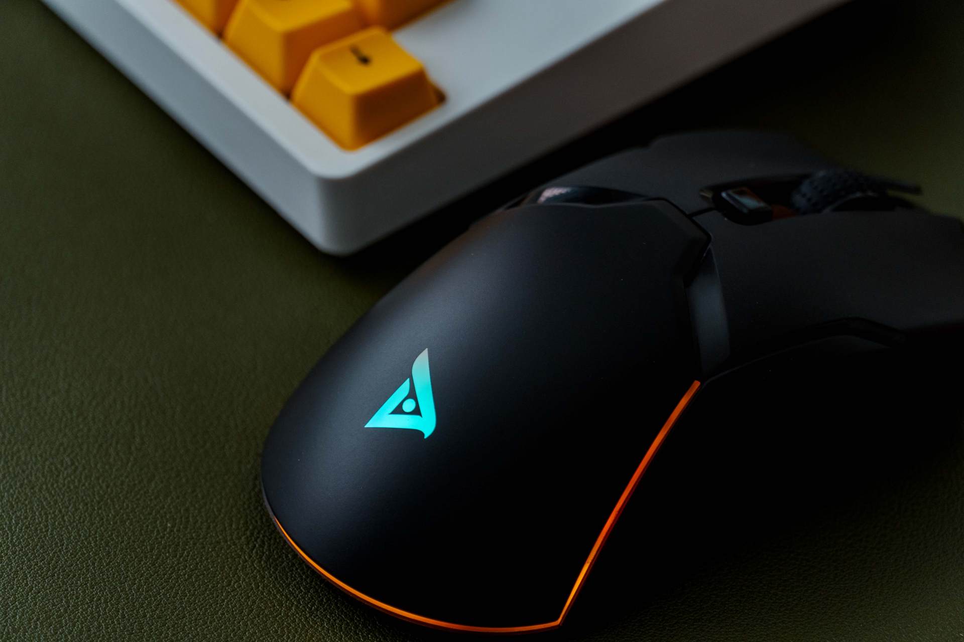 钛度tsg300智能电竞鼠标上手简评,钛度ig定制款tsg305电竞游戏鼠标