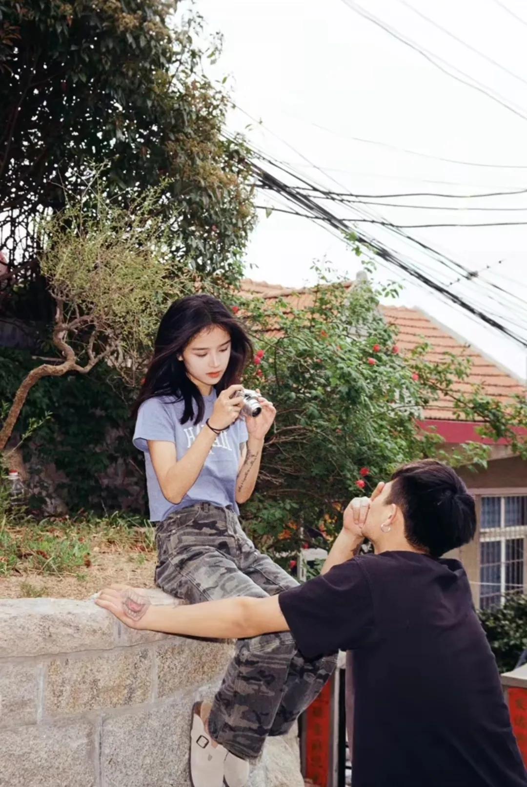 大家都给我去看女校