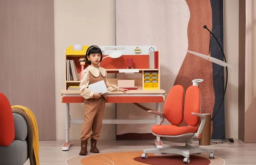 爱果乐儿童家具品牌排行榜,爱果乐儿童学习桌椅配件