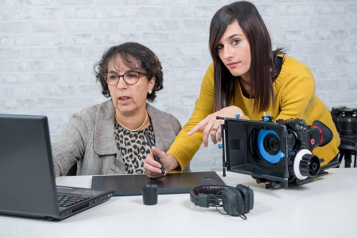 适合内向者的高薪行业,性格内向适合做哪个行业的销售