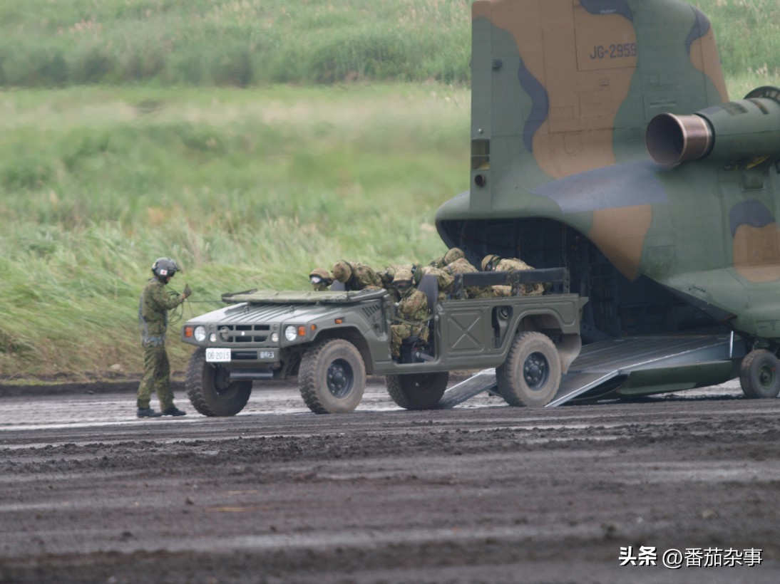 自卫队mh53直升机,日本陆上自卫队ch-47直升机