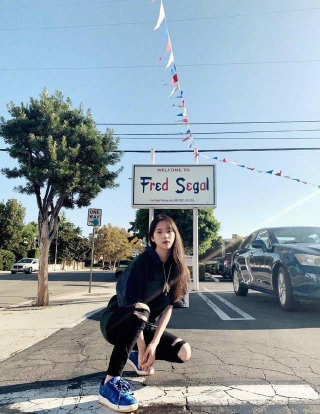 穿灰裤子搭配什么棉袄,灰裤子跟什么衣服搭配好看