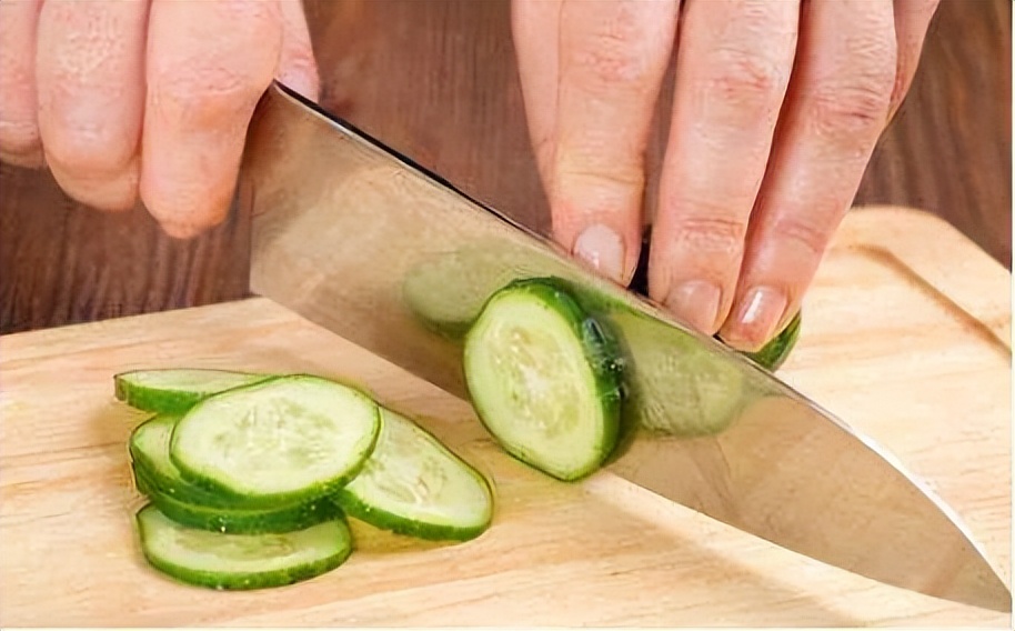 乳腺癌术后口渴严重是什么原因 (术后患者一个月总口渴原因)