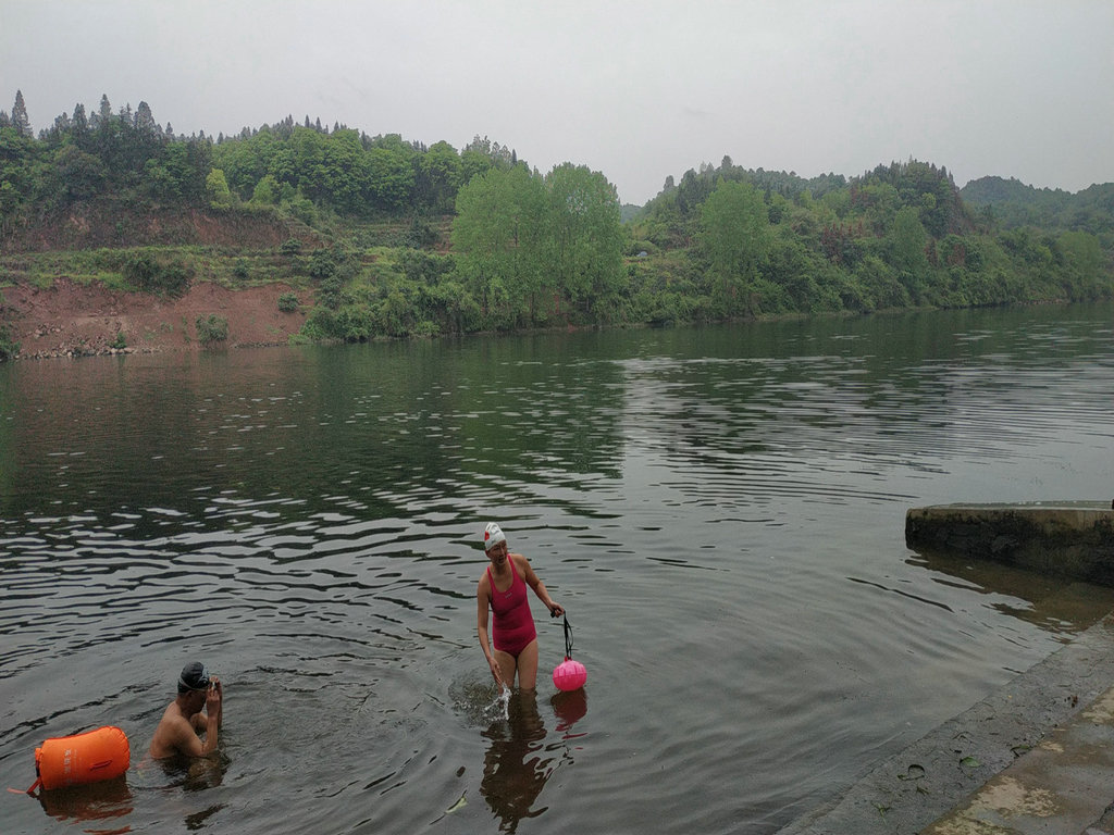 怀化第六届运动会游泳比赛,怀化鹤城泳协漂流