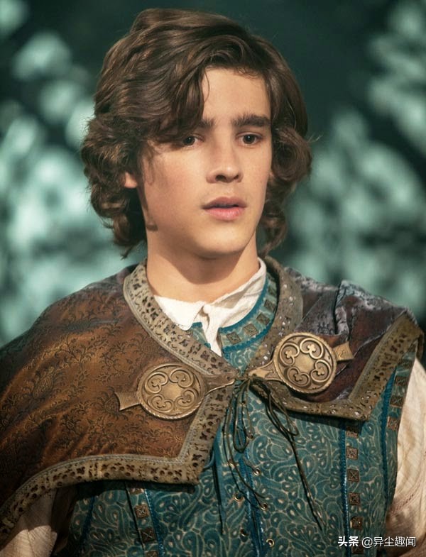 沉睡魔咒的王子其实是澳洲的阳光小鲜肉!他曾演出加勒比海盗
