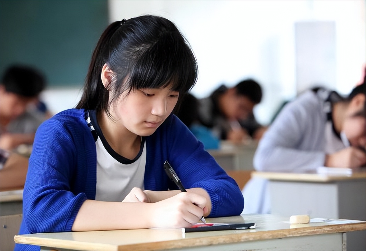 新课标、新教材、新高考背景下，关于高一语文课程教学的几点思考