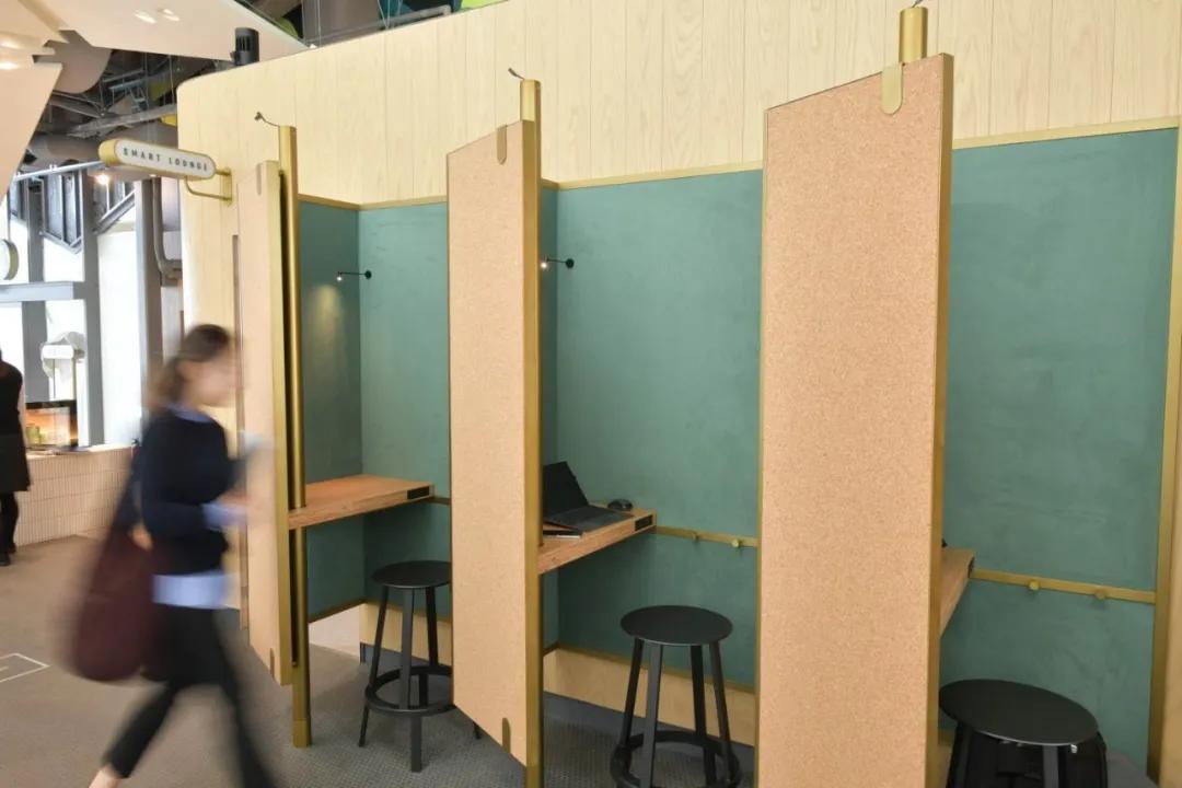 中国首家星巴克“共享办公店”开业，可以到星巴克“打卡上班”了