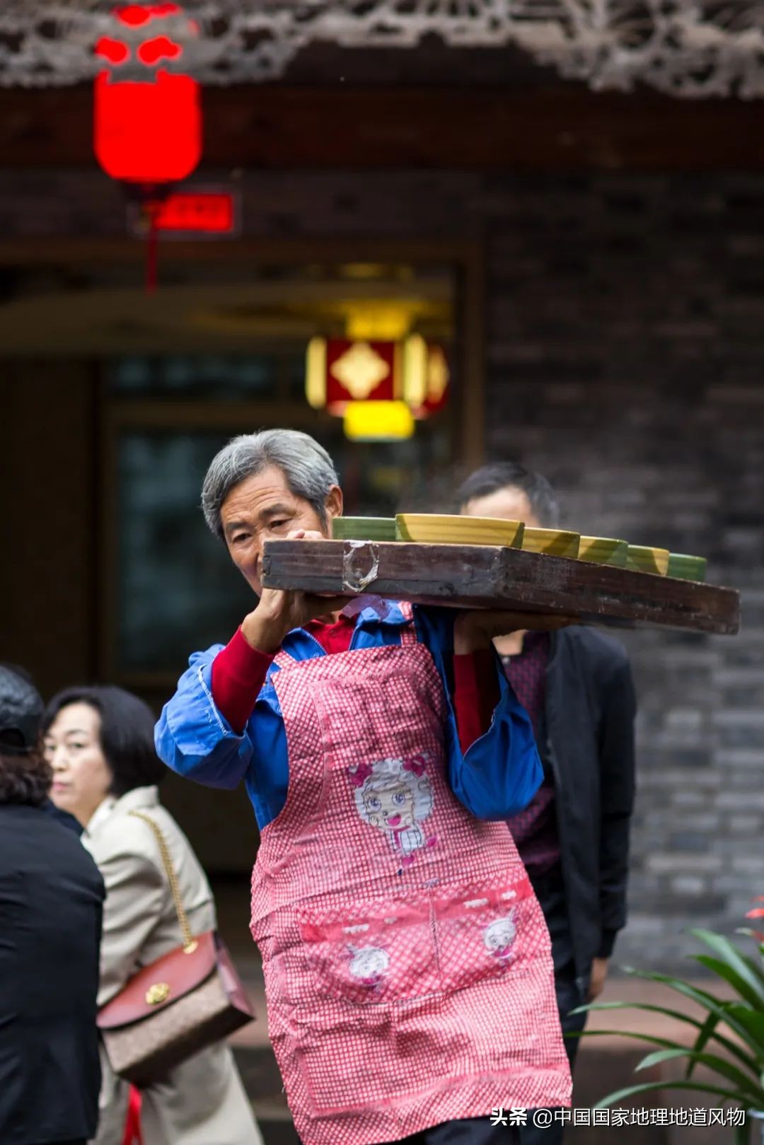 钵钵鸡冷串串家常做法藤椒味,红油串串钵钵鸡凉面