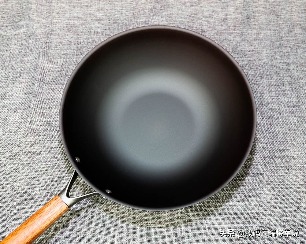 还在为厨房去重油污发愁吗,三禾氮化炒锅好吗