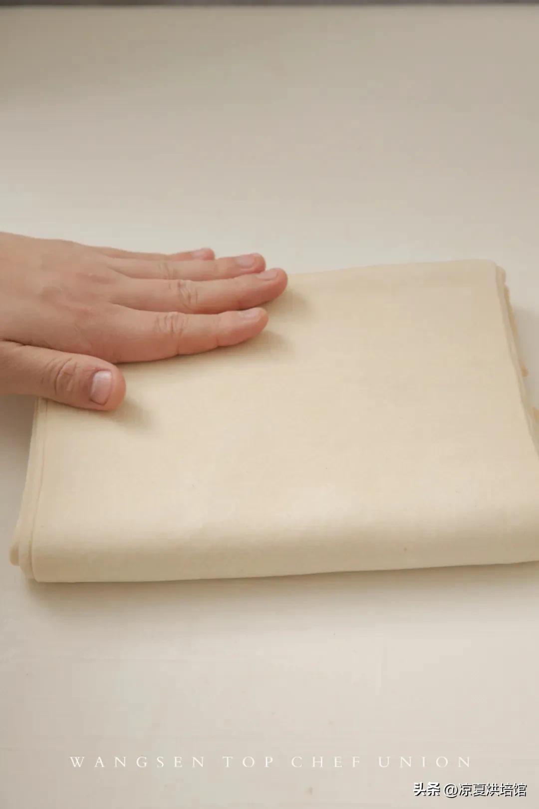 丹麦牛角开酥教程,手工奶酥吐司面包