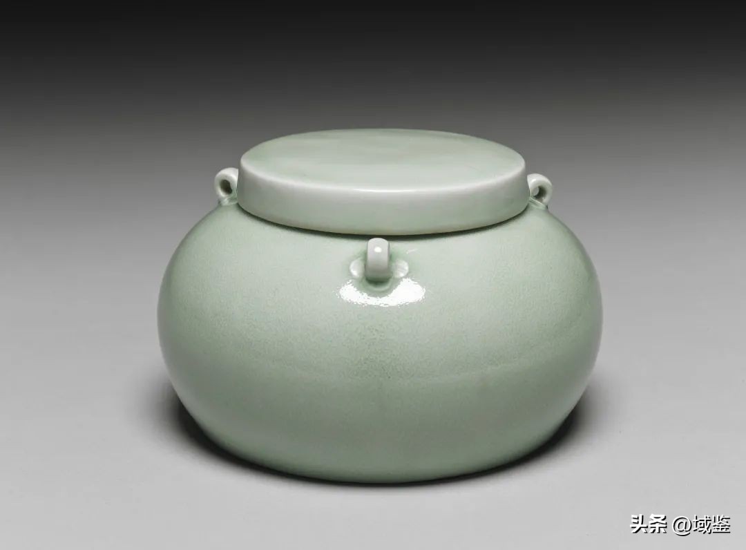 南宋龙泉窑梅子青釉图文,顶级龙泉窑青釉