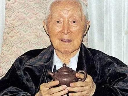 100岁十大名人养生秘诀,112岁老中医100条养生秘诀