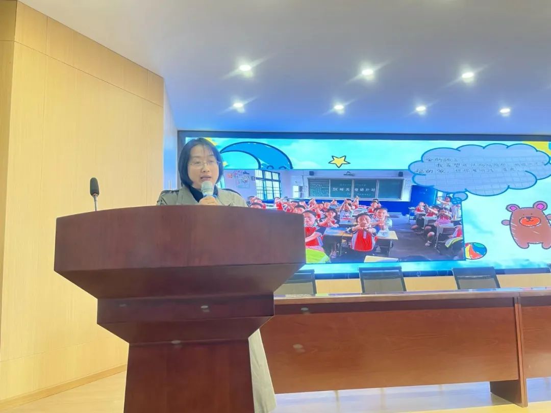 随县烈山湖学校召开教师队伍建设暨教师群星计划工作会议