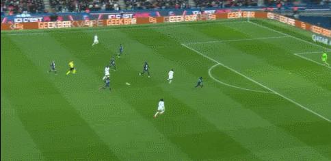 法甲巴黎2-1里尔梅西,法国足球甲级联赛梅西对里尔