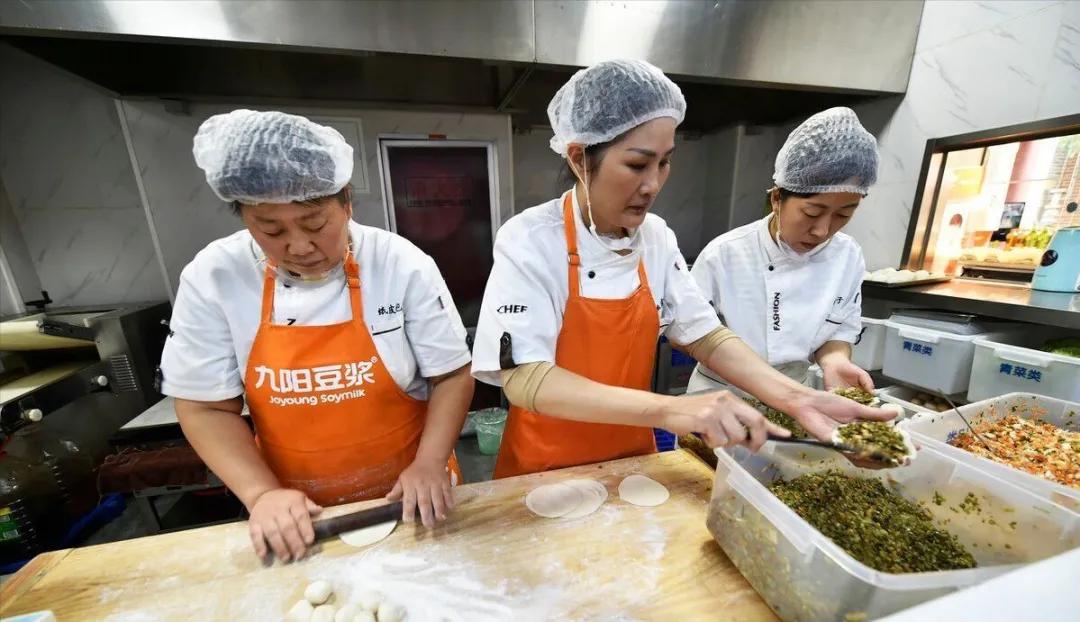餐饮店倒闭亏得最多的地方,餐饮店倒闭了好多家