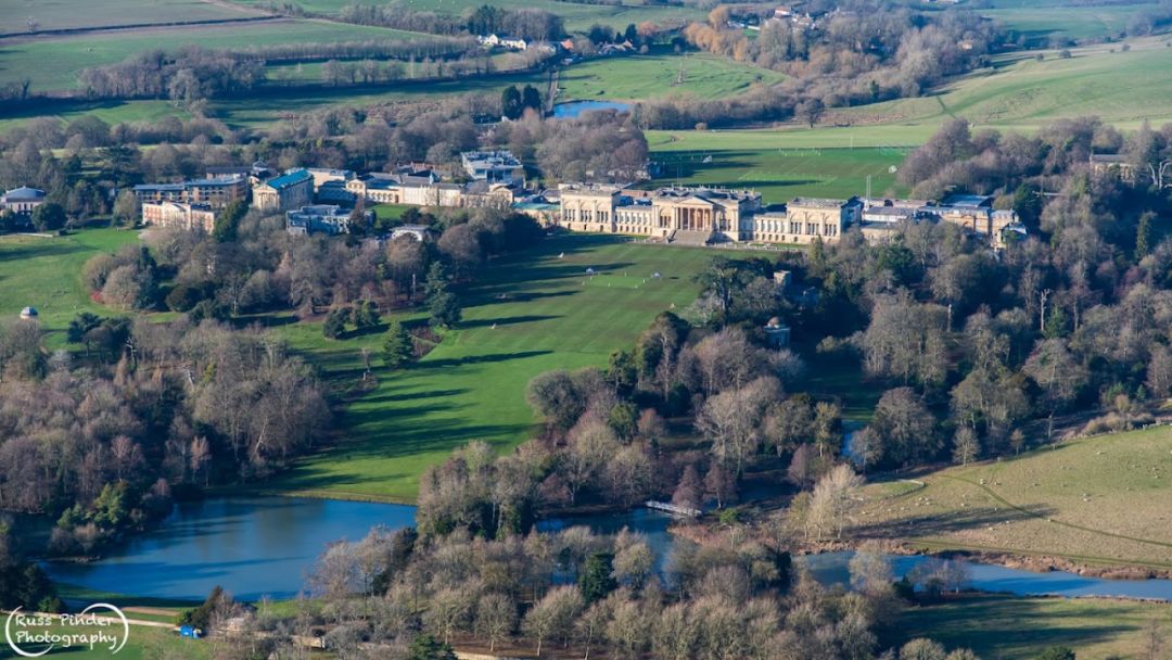 秋日漫步：英国私校美景巡礼，孩子们喜欢哪一所？