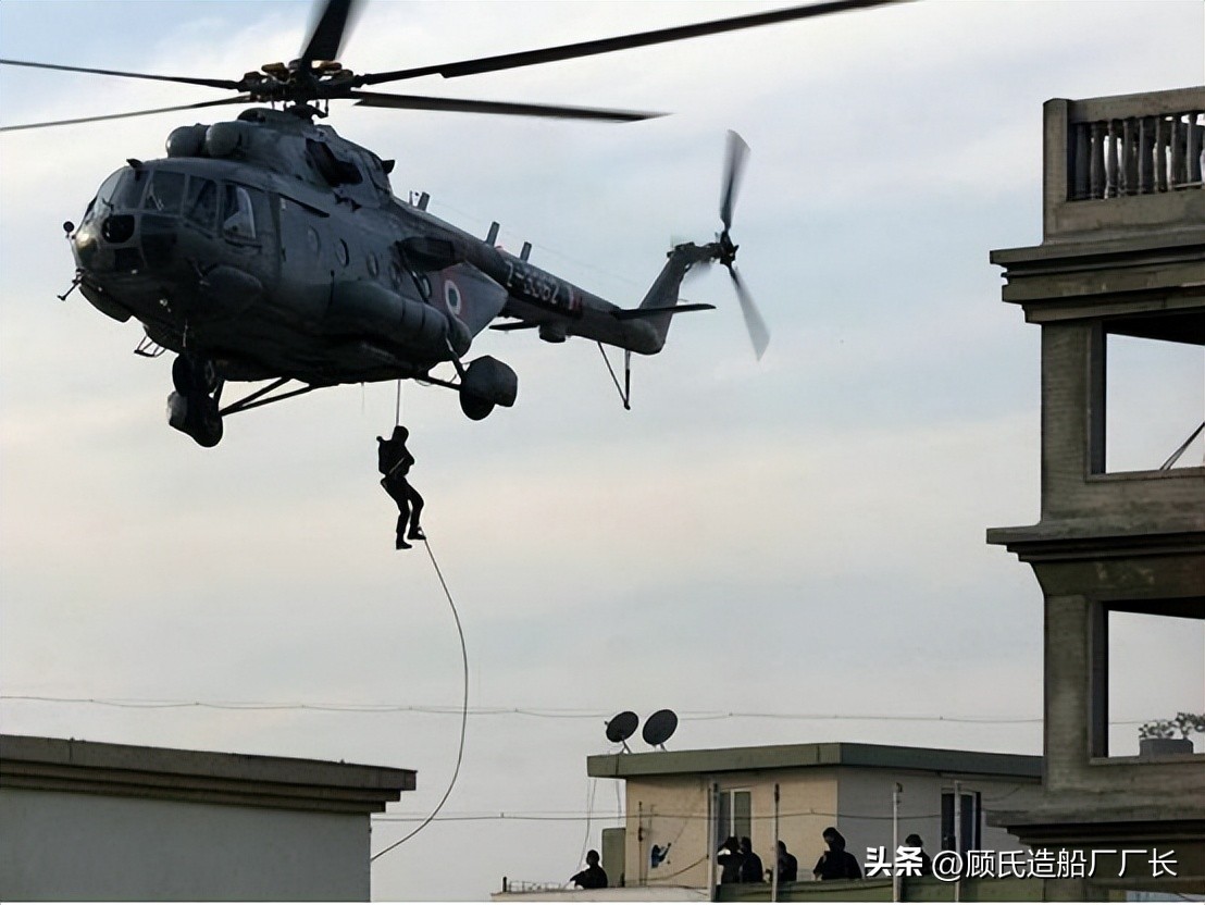 印度十几年前的孟买恐怖袭击事件,ak47大案视频