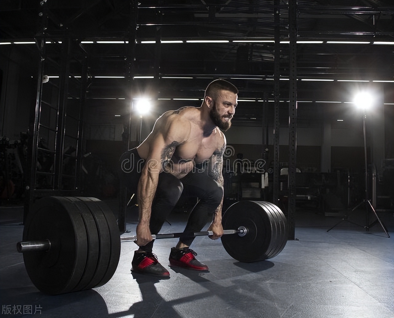如何练出有型有力量肌肉,怎么才能增肌肉练出紧致的身材