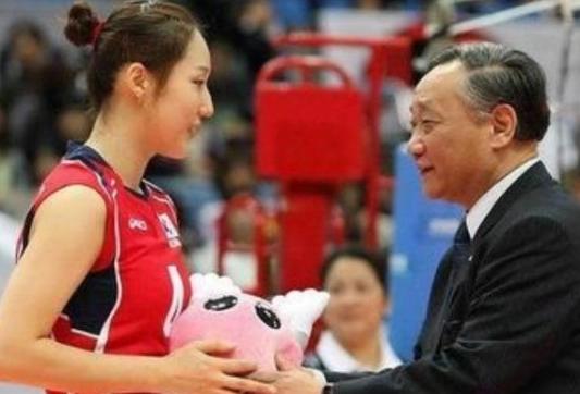 想打主力就必须陪睡，连女体能师都不放过，韩体坛有多恶心