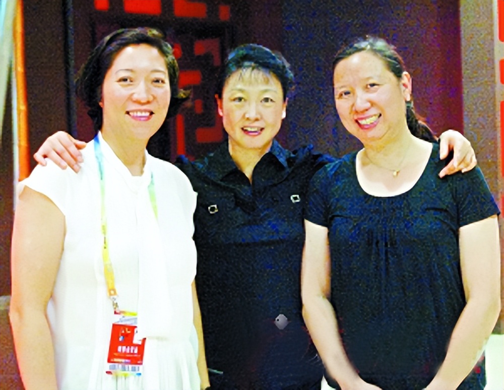 李玲蔚和安冬是妯娌吗,羽坛美女李玲蔚是哪里人