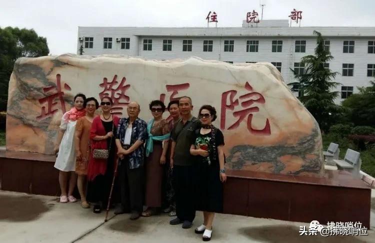 老战友四十年相聚联谊会上的感言,老战友40年后相逢重温战友情