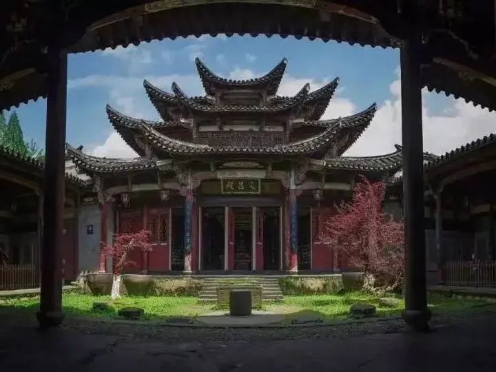 吃辣全省第一！避暑可以打满分！这个冷门小县城太上头