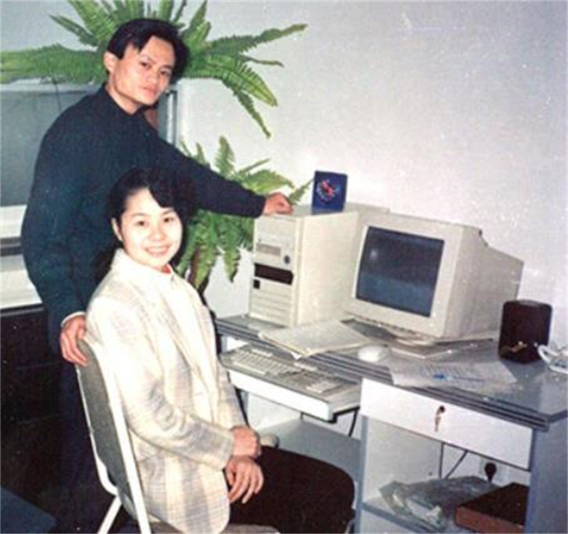 马云资助了小马云多少钱,马云的事迹真实故事