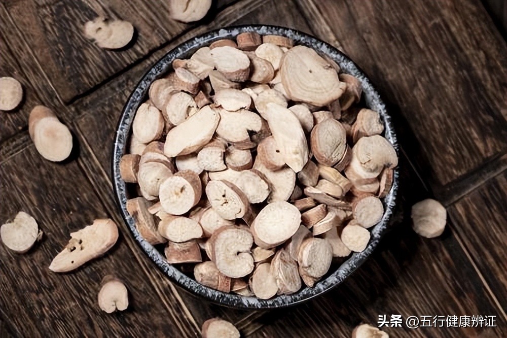 双手突然发抖发麻是怎么回事,血虚生风引起的手抖能治好吗