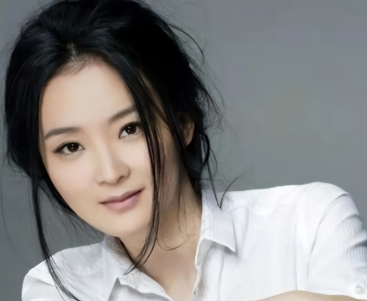 娱乐圈塌鼻子宽鼻翼好看的女明星,塌鼻子也能美出圈