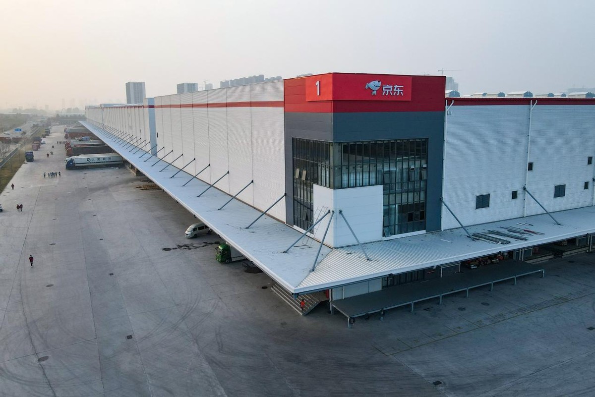 外媒述评全球电商泡沫即将破灭,天猫回应京东唯品会