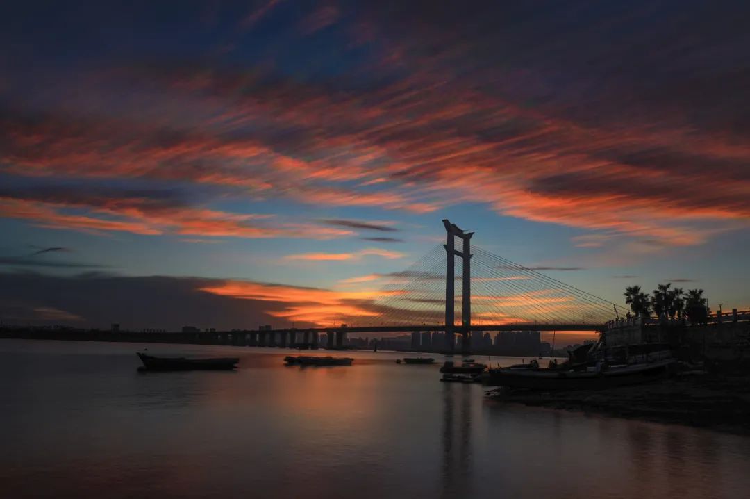 打包票，这座城市你去了一次就会爱上...