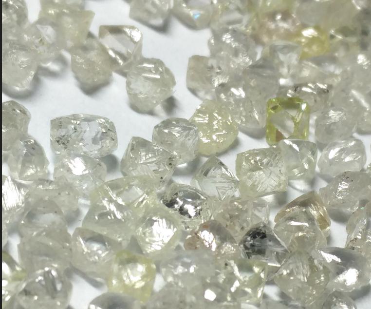 钻石骗局被戳破了怎么价格还坚挺,中国人造钻石是骗局吗