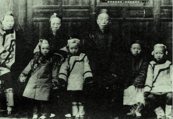 郭沫若原妻张琼华最后怎么样了,郭沫若发妻张琼华独守空房68年