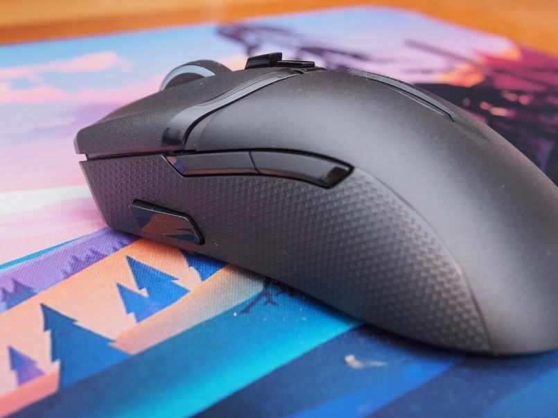 拯救者m7鼠标打游戏,拯救者m7鼠标和狗屁王一代比较