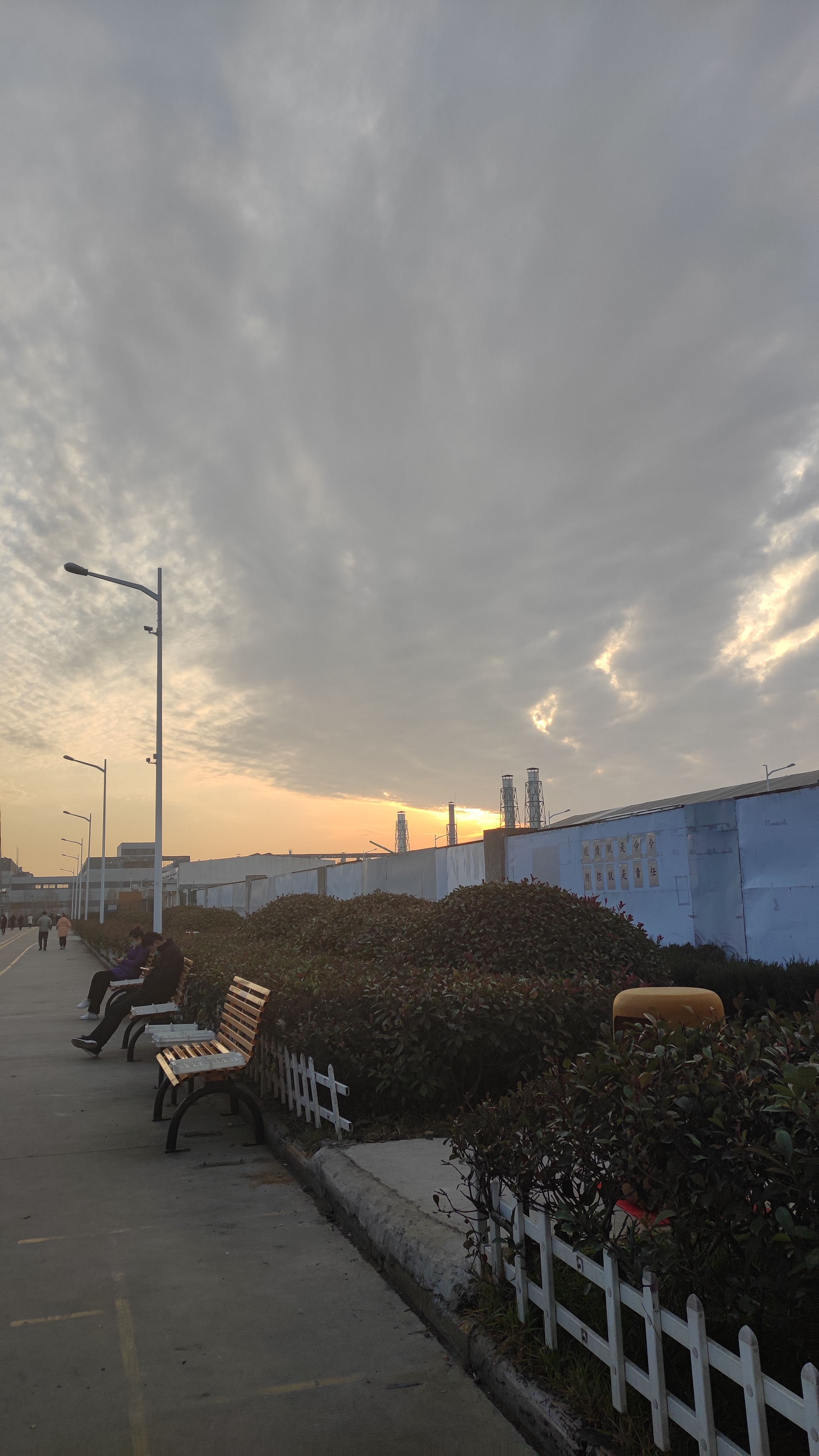 郑州富士康第二次返费起因,郑州富士康高返费怎么算