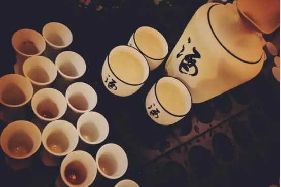 年龄越大酒量越差怎么回事,酒量越喝越差怎么调整