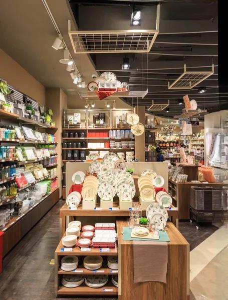 传统经销商的出路在哪里,新零售局势下经销商如何赋能品牌