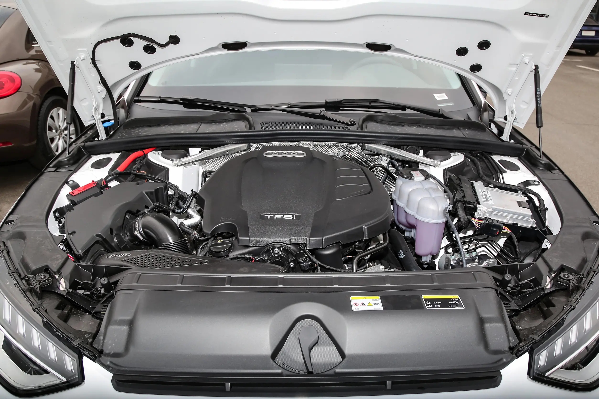 不建议入手的豪车车型是,综合实力好才叫性能好的几款豪车