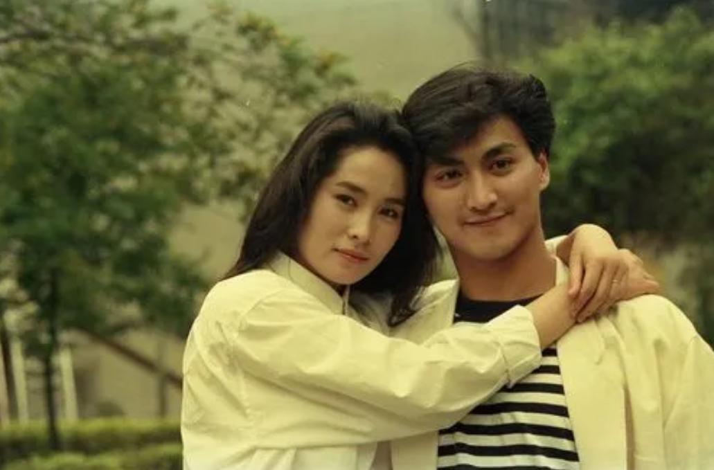 62岁何家劲有女儿吗,何家劲的一生年轻童年是怎么过的