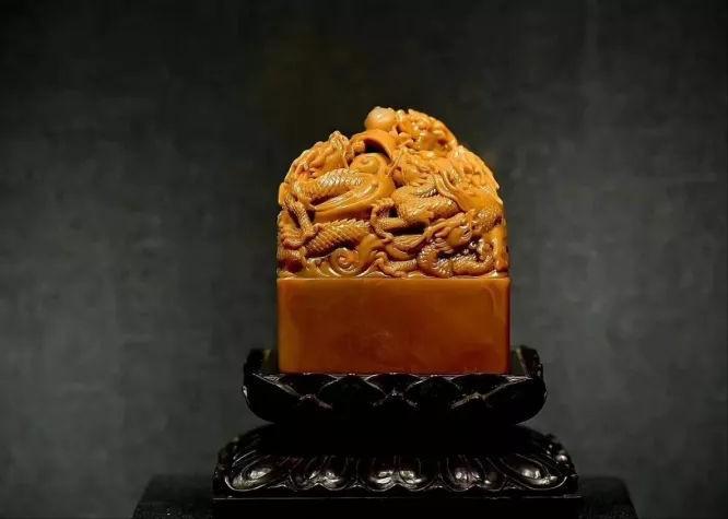 挖到九斤田黄,寿山村挖出九斤田黄