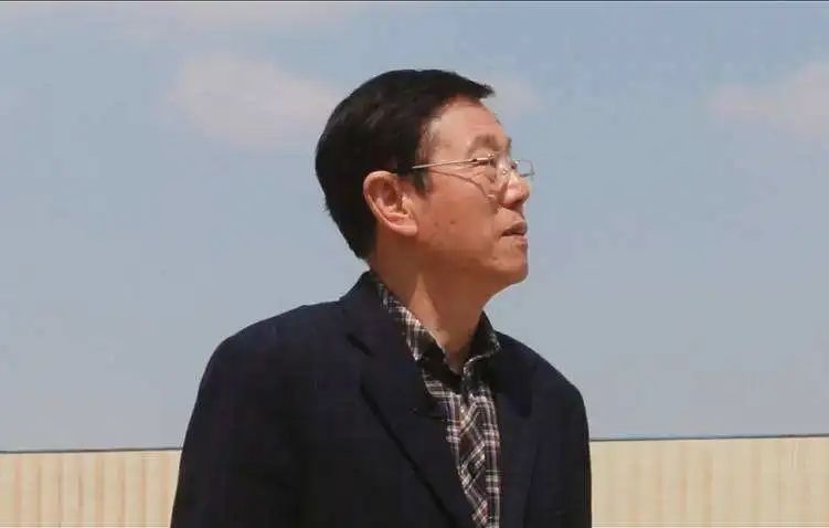 三代人接力守护英灵75年,三代人接力守护万家灯火