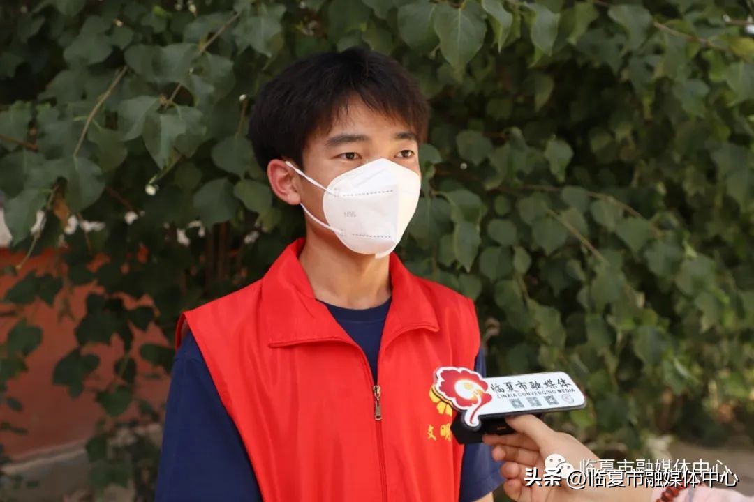 临夏市：小家大爱！母子档姐弟兵，抗疫一线的“全家总动员”