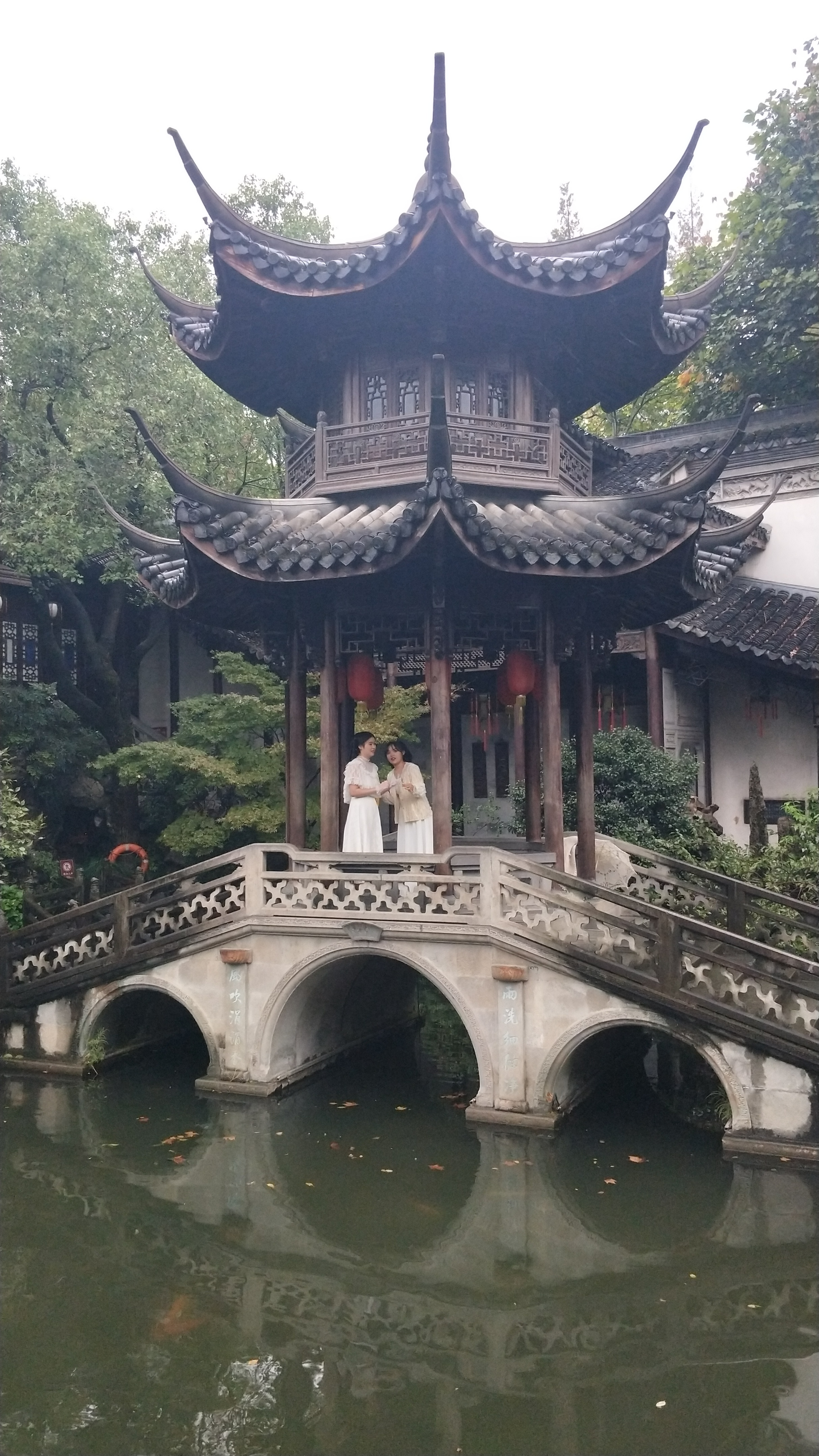 胡雪岩旧居导游,参观胡雪岩故居后的留言