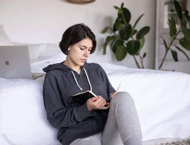 几块钱一瓶的维生素b1会有效果吗,几块钱维生素B12片的功效与作用