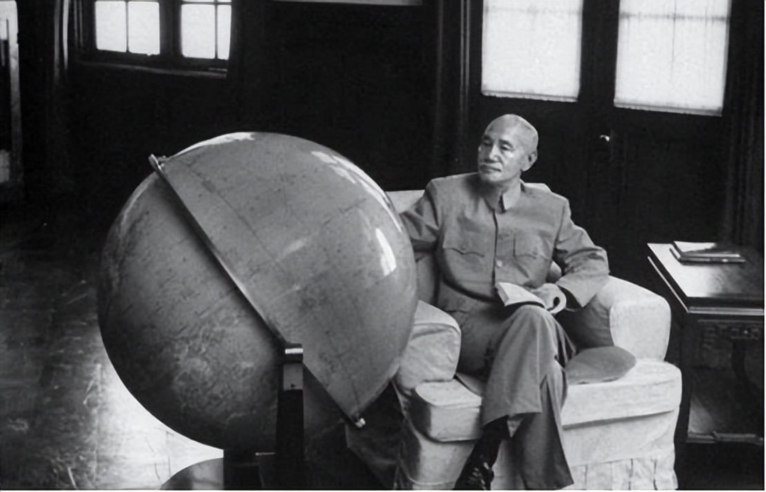 蒋介石晚年想和平回归祖国，毛主席承诺：你儿子可以当台湾省长！