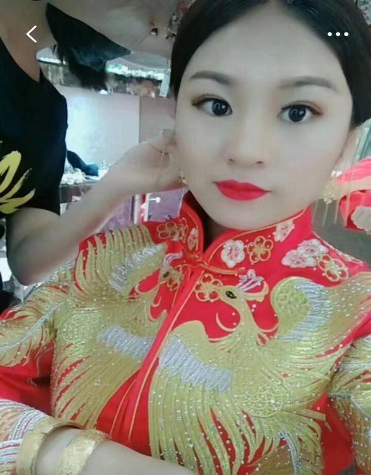 我，90后重庆人，初中辍学当厂妹，结婚没彩礼，现靠摆摊买房买车