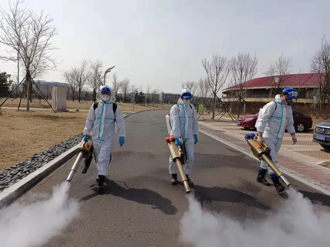 防控疫情他们在风雪中坚守,抗击疫情他们在行动